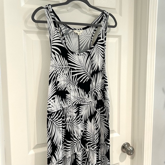 Terra & Sky Midi Tropical Racerback Black White Leaf Print Dress Plus Size 0 - Picture 4 of 11